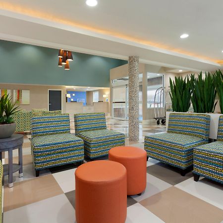 Holiday Inn Express Williamsburg North By Ihg Norge Exteriér fotografie