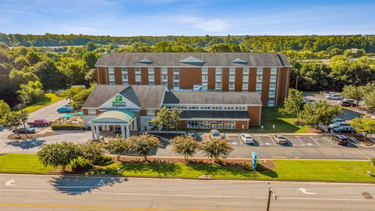 Holiday Inn Express Williamsburg North By Ihg Norge Exteriér fotografie
