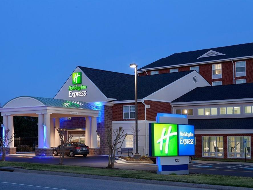 Holiday Inn Express Williamsburg North By Ihg Norge Exteriér fotografie